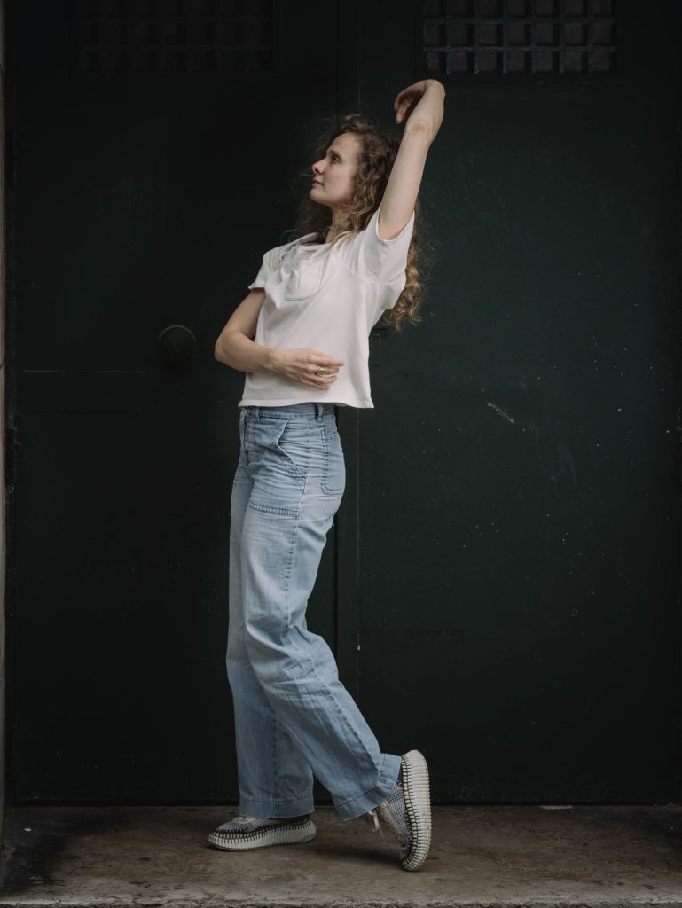 portrait de la danseuse Léonor Baulac pour l'Humanité magazine